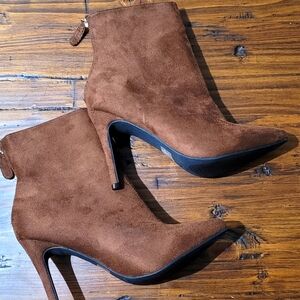 FASHION NOVA Ankle boots
